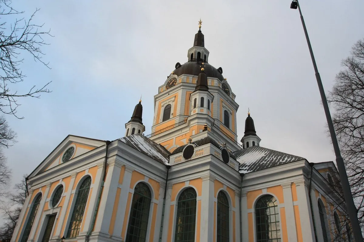 Arkitektur och sevärdheter vid kyrkan