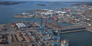 Göteborgs Hamn är Sveriges största hamn och viktigaste godsnav